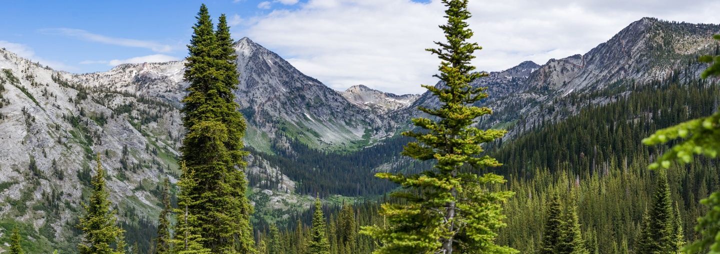Trail to Table: Eastern Oregon’s Backcountry Run & Camp Retreat