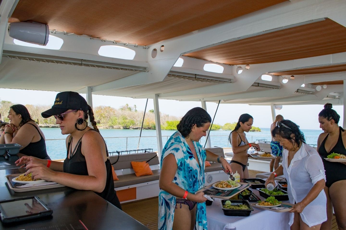Rosario Islands Catamaran Tour | Bonavida Cartagena Experience