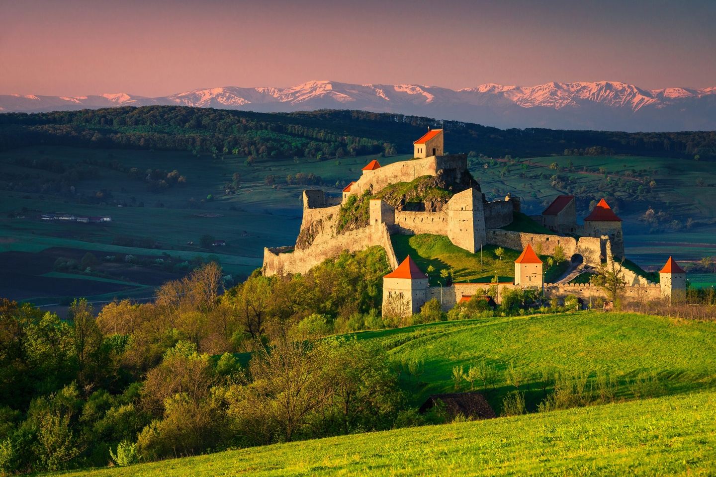 Romania - Castles and Nature in Transylvania
