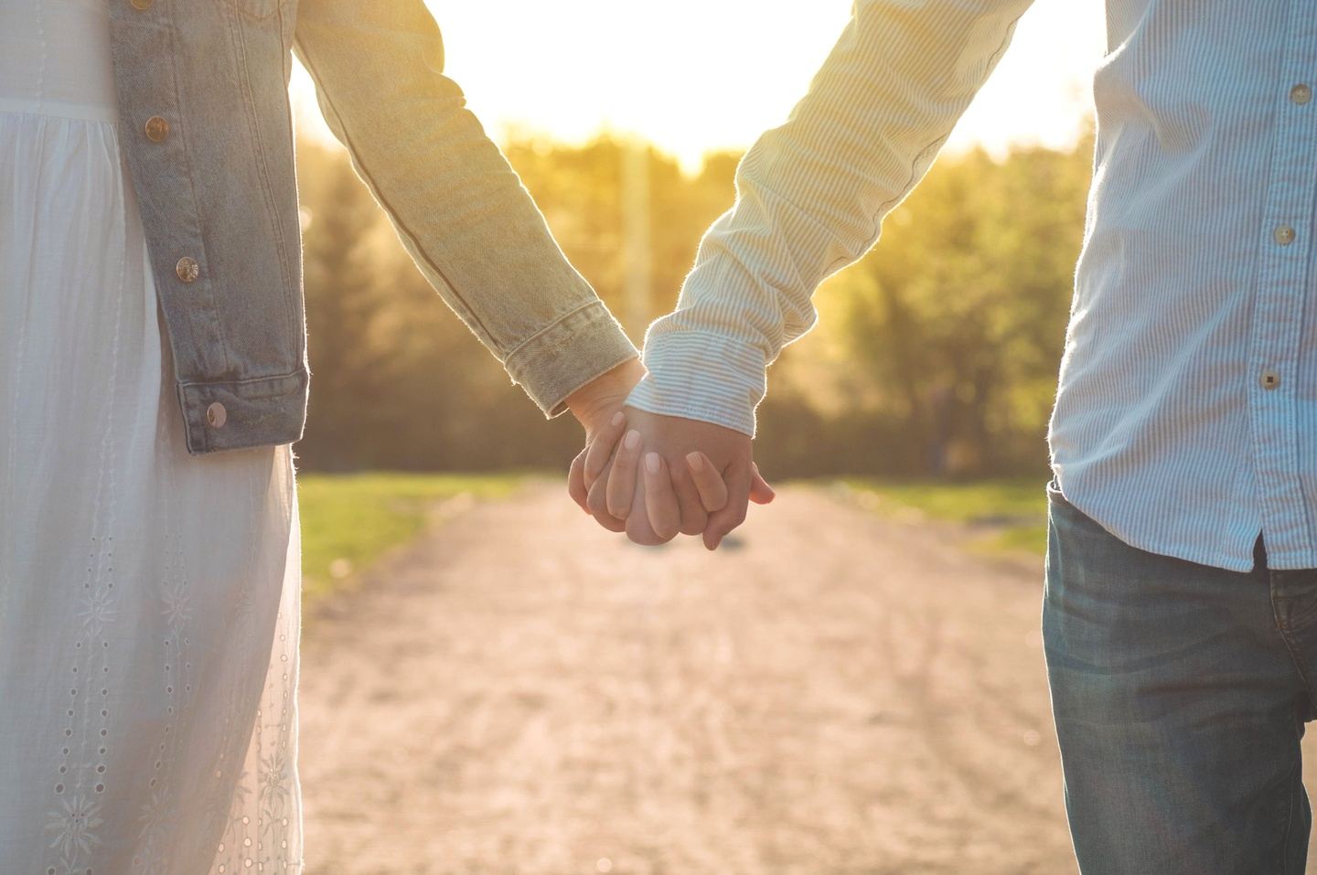 2 Day Reignite Connection Couples Retreat by Therapists - Windsor UK