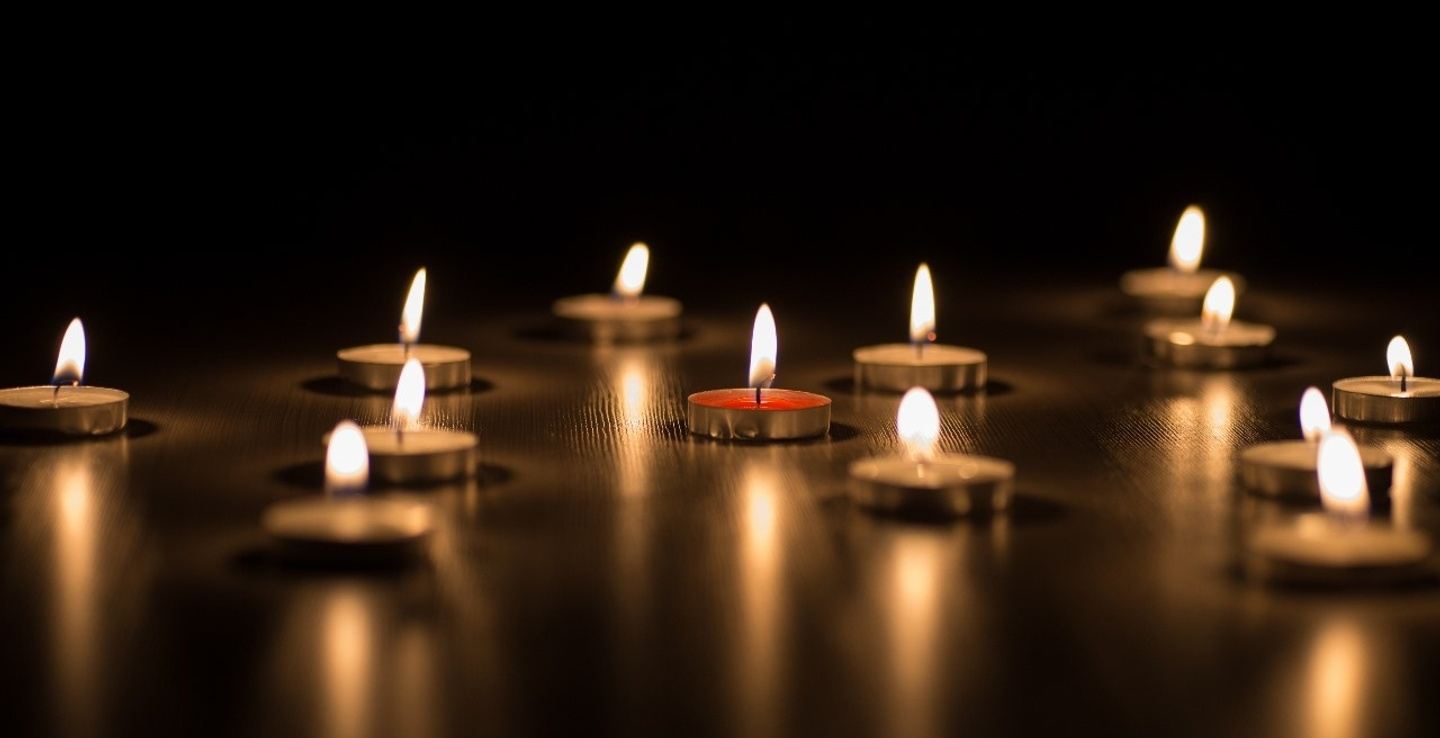 Full Moon Candlelight