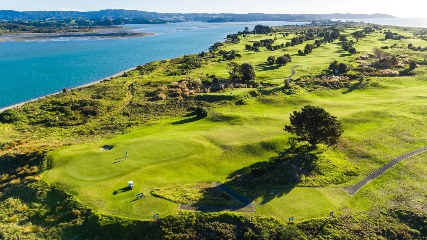 Bay Escape Small Group Tour