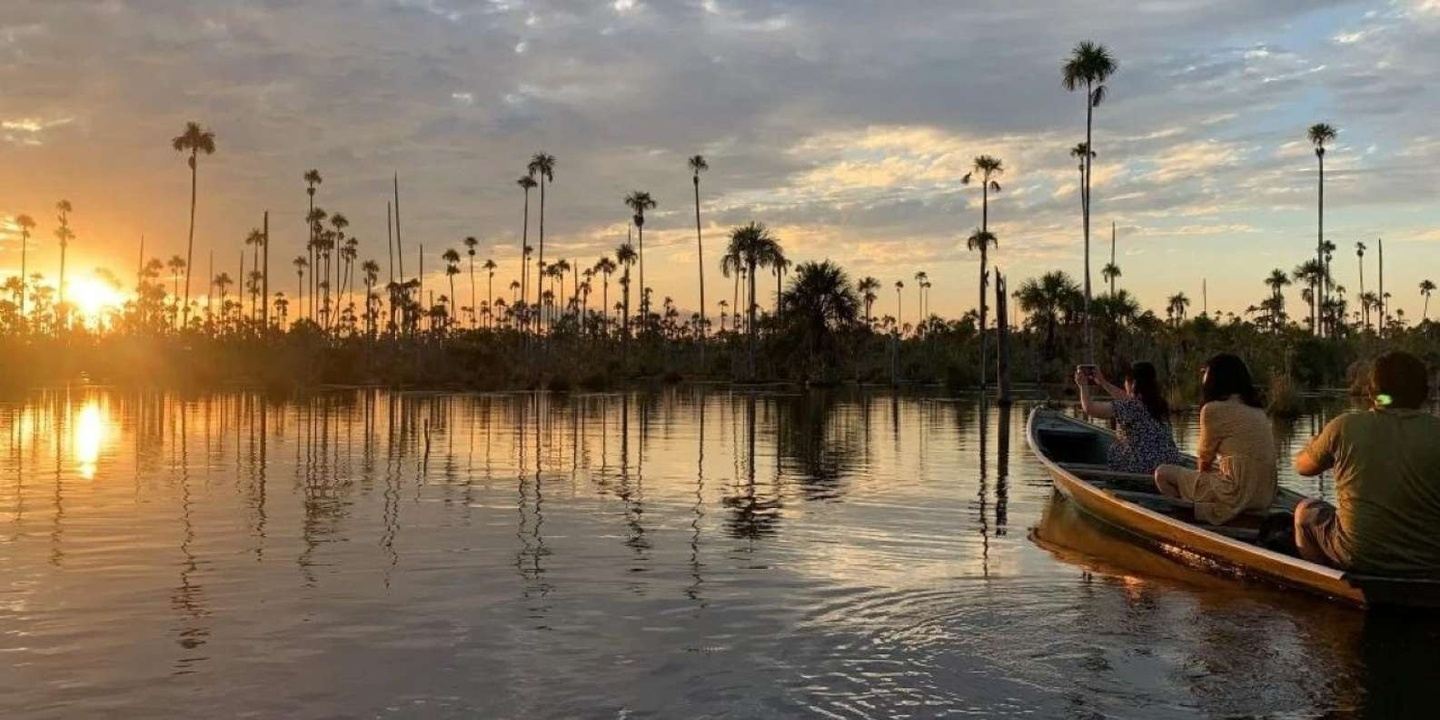 Yacumama lake half day