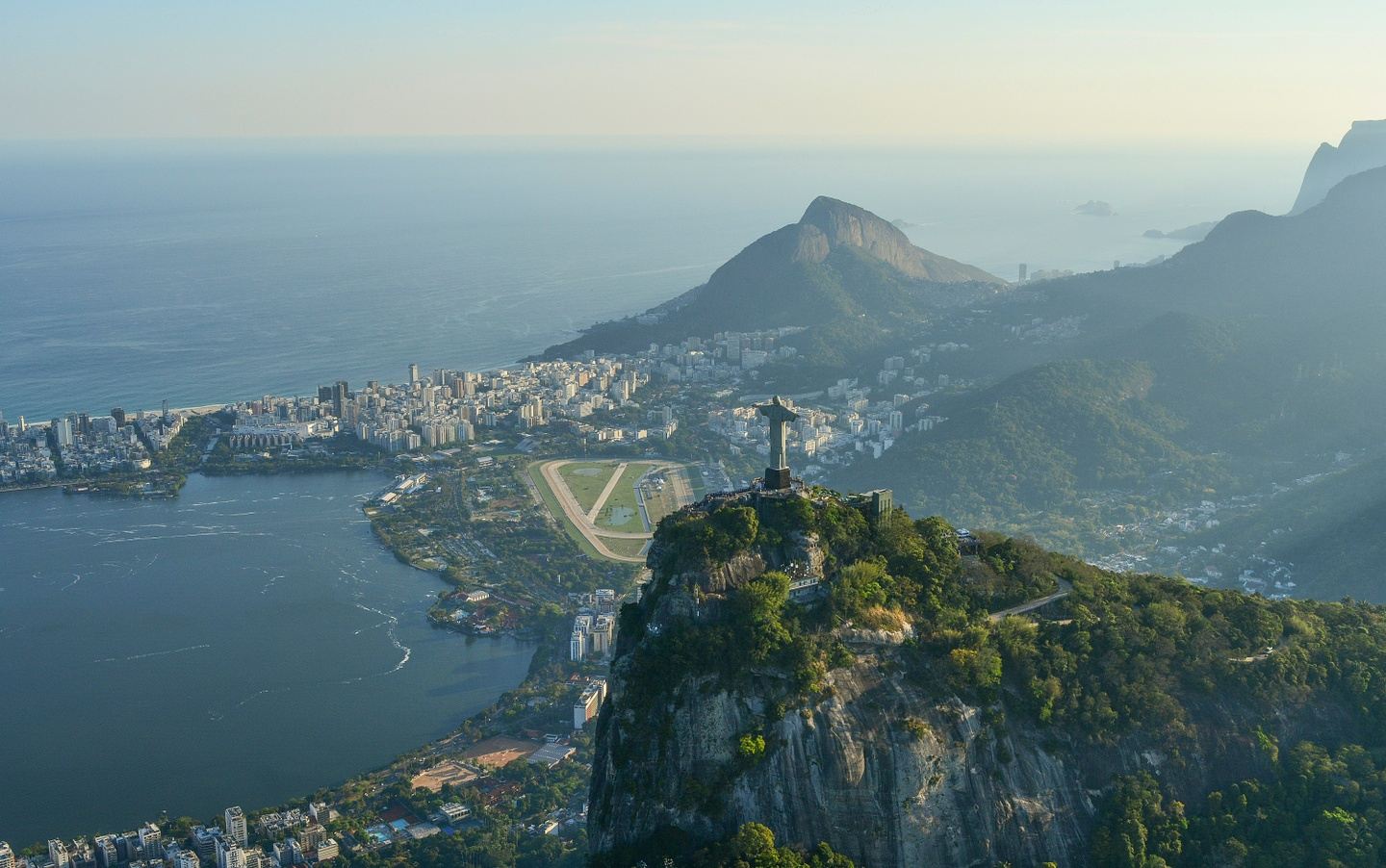 Santiago, Buenos Aires, Puerto Iguazu, Montevideo y Rio de Janeiro