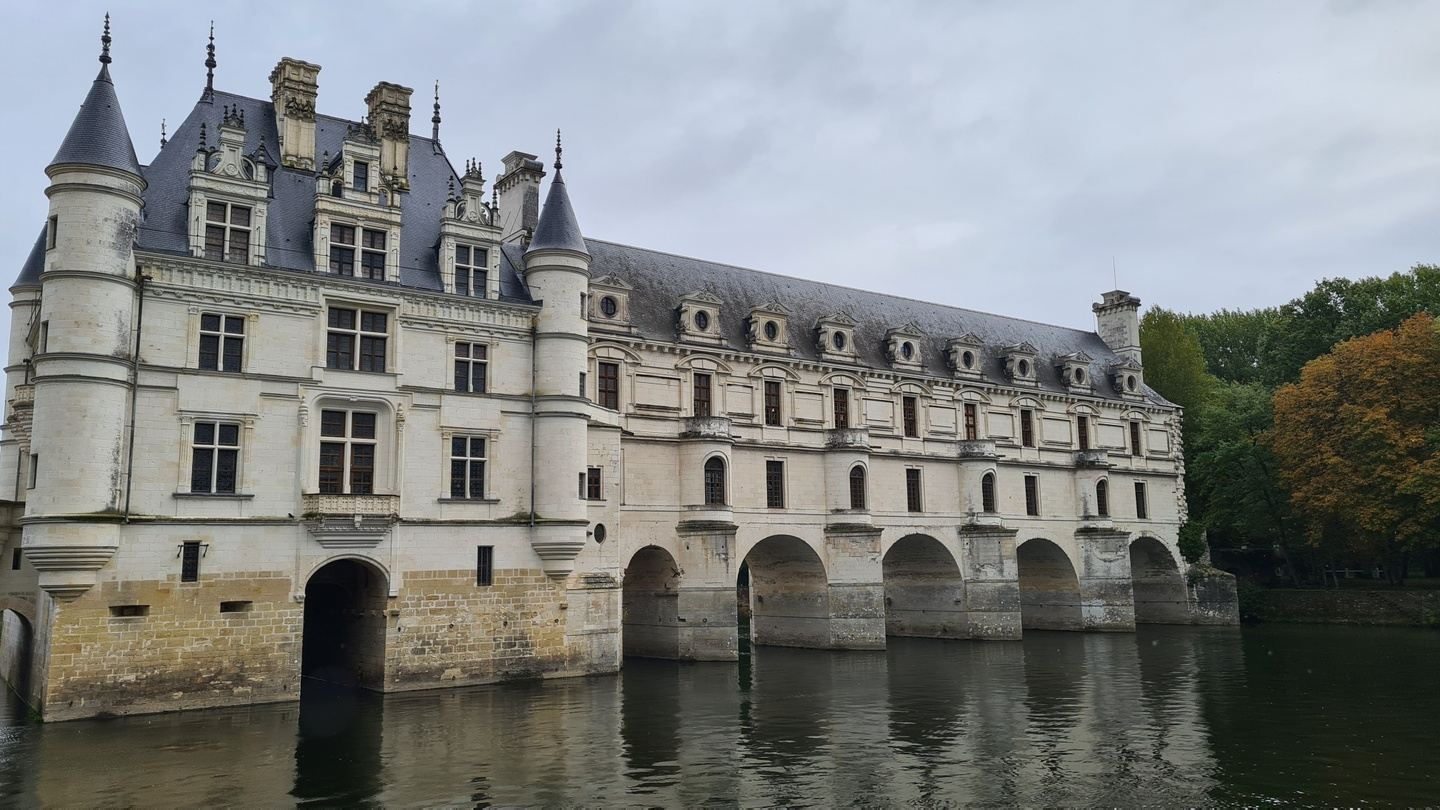 Bougie Wine Tribe - We Take Over the Loire Valley