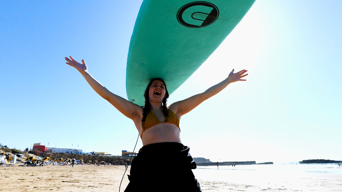 FU Space Social Girls Club – 7 Days of Waves, Wellness & Connection.