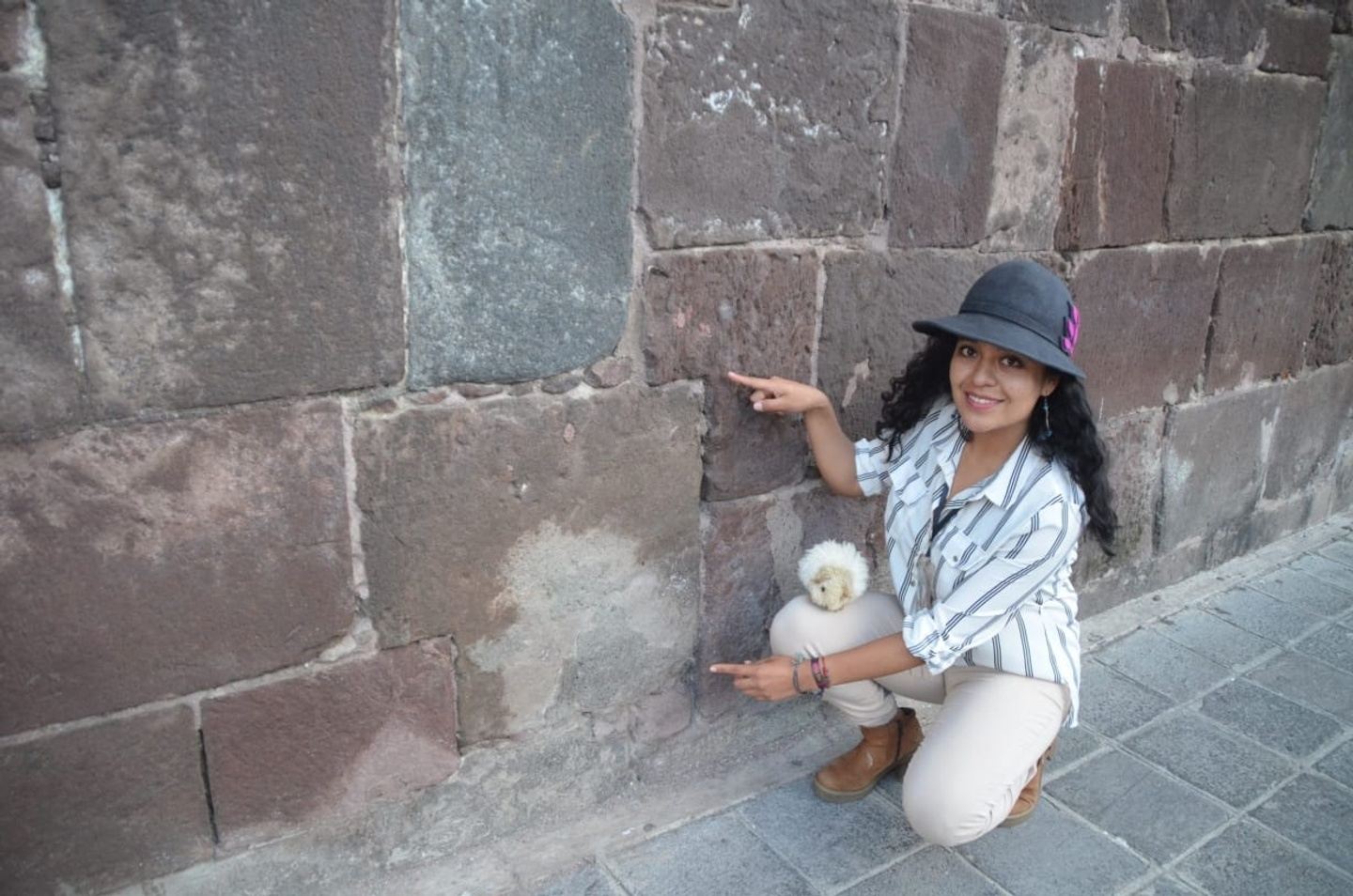 Walking Tour Quito: Hidden gems and local flavors.
