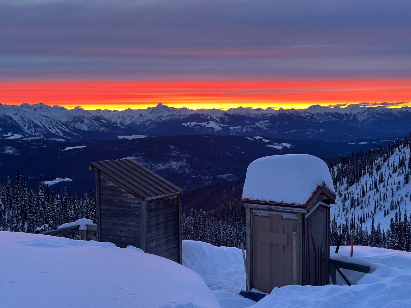 2026 - Sunrise Lodge - Golden Alpine Holidays