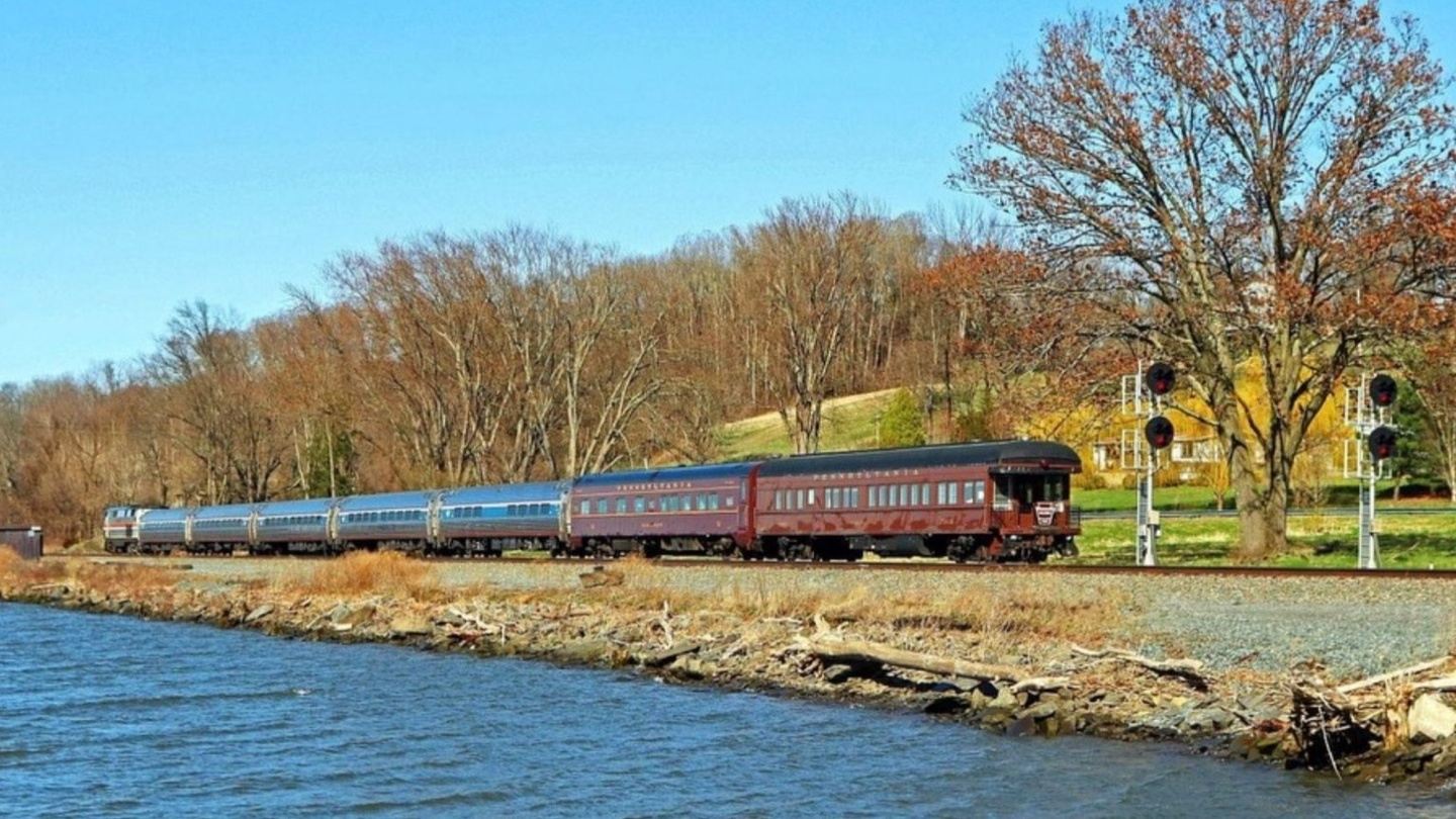 Hudson Valley Hop: Albany to New York City (One Way)
