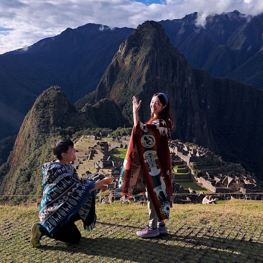 Short Inca Trail 2D: Sun Gate Arrival & Vistadome Train Experience