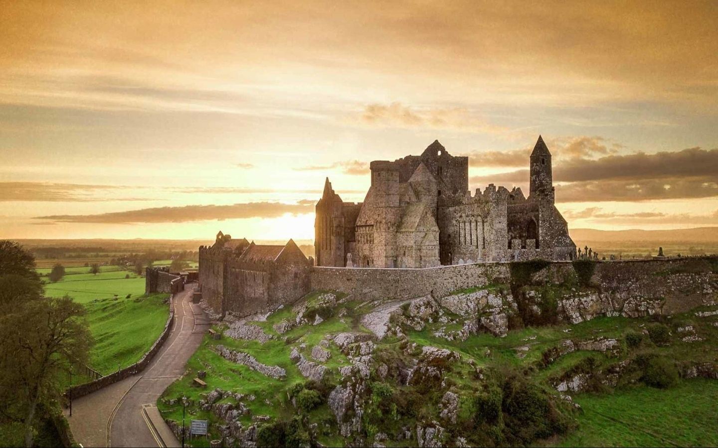 Ancient Kings, Nobles, and the People of Ireland : An Irish Story