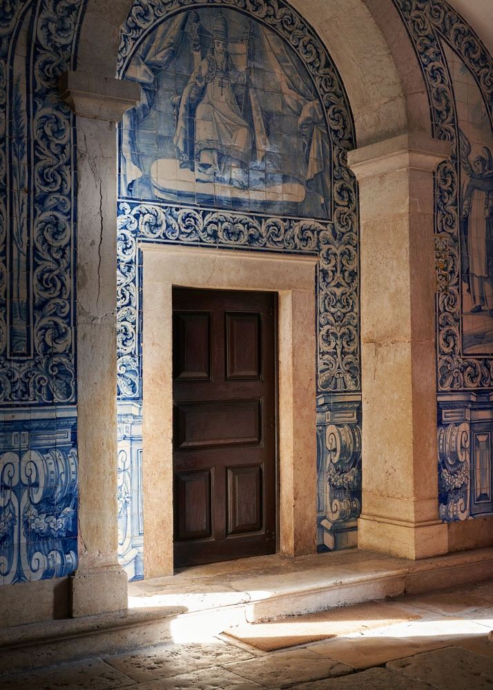 Women's Creative Journey Through Portugal's Artistic Soul