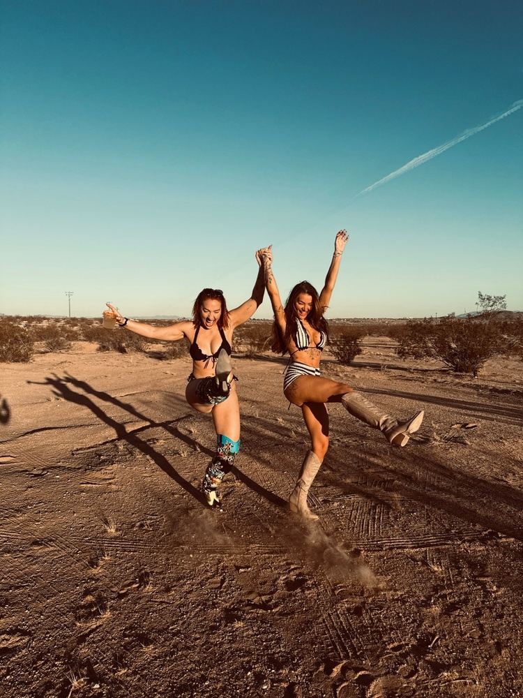Ginger Fitness does Joshua Tree