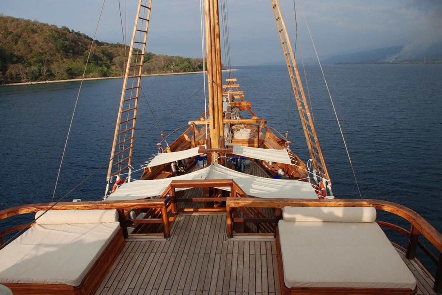 Spot in a standard cabin for the Forgotten Islands & Alor with Damai