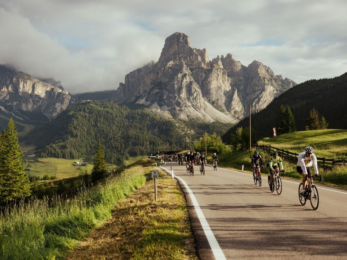 Maratona dles Dolomites-Enel 2026 Bike Tour: Build to the Maratona