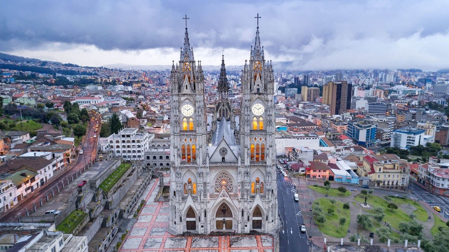 Best of Ecuador & Galapagos 11 Day Trip