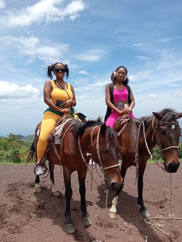 PACAYA HORSEBACK RIDE TOUR - photo 2