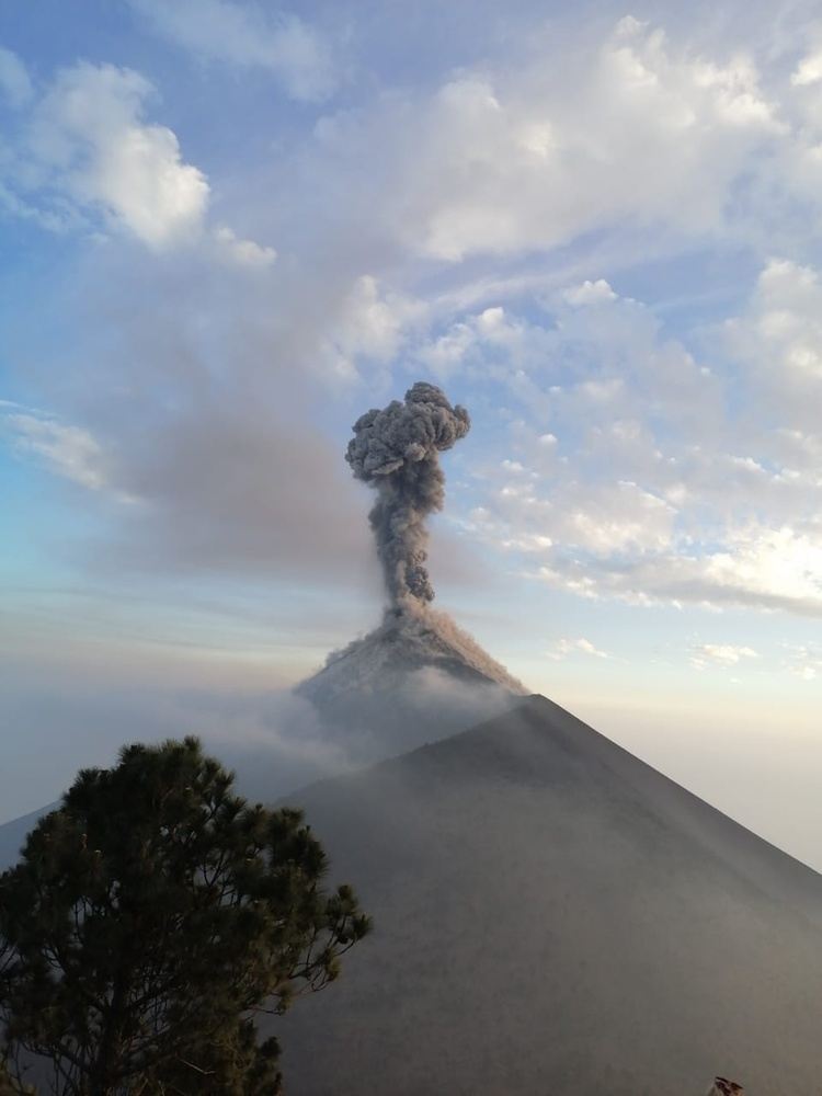 Collective Tour to Acatenango Volcano from Antigua - Sleep in Tent - photo 4