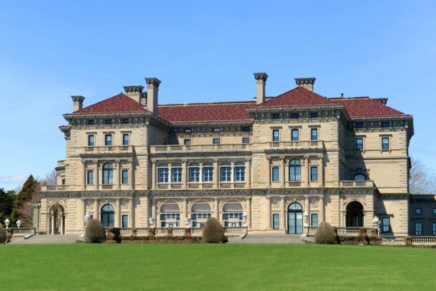 The Gilded Age & Opulence of Newport Rhode Island 260914-18