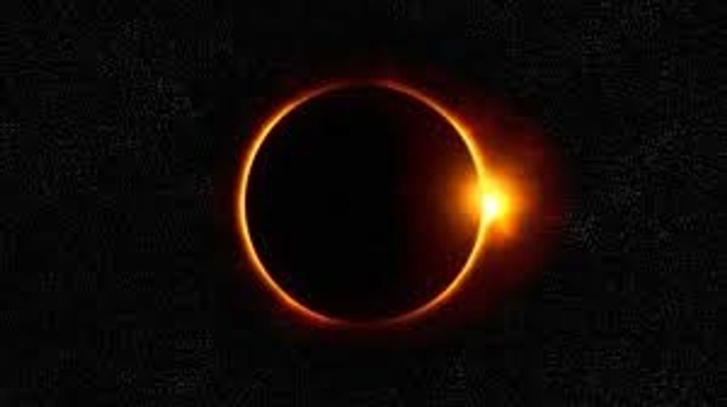Total eclipse on the Camino Primitivo
