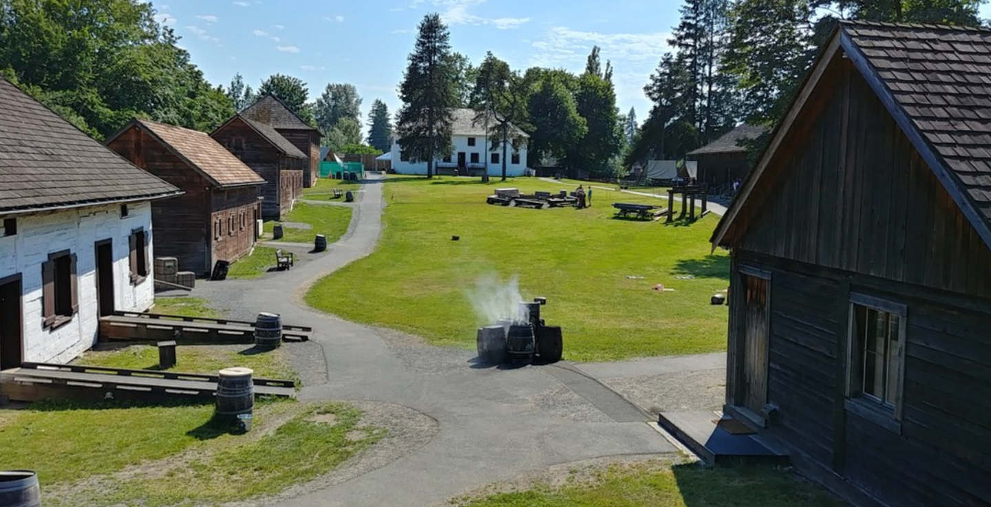 Fort Langley & Vineyard Explorer Private Tour