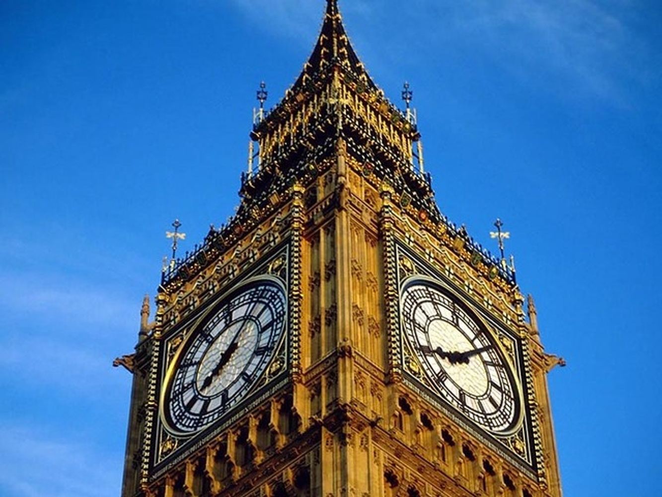 Benet Academy Senior Class London Trip 2026-27