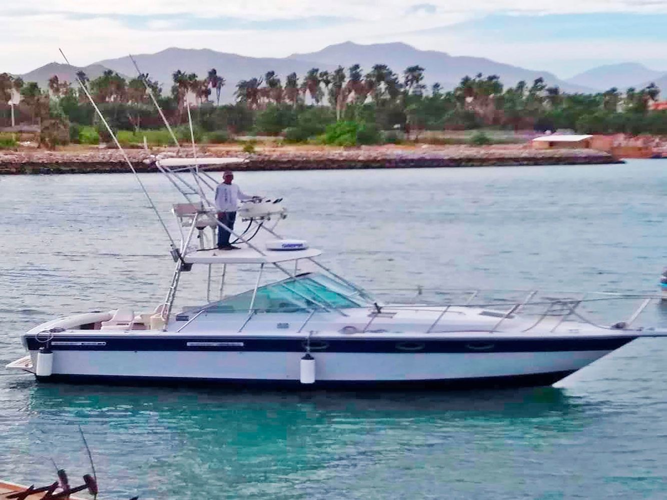 Boat 35ft Kokopelly