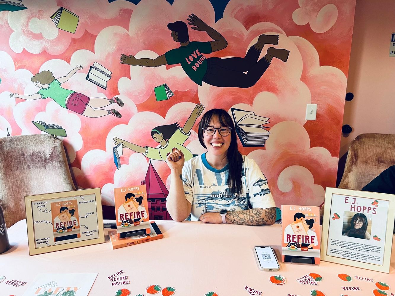 Love at First Bite: An EJ Hopps Reader Getaway