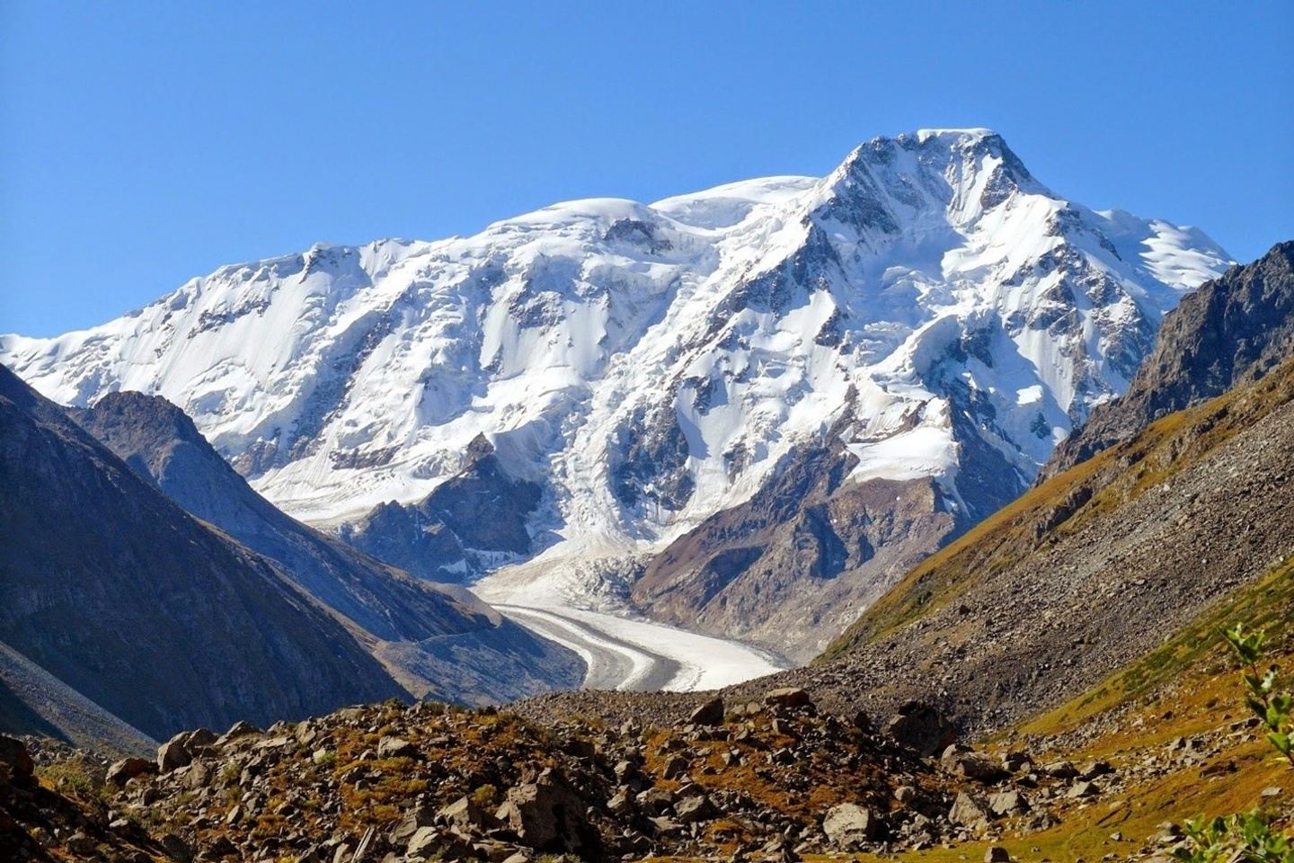 Karakol Peak and Ala-Kol lake - 4 Day Guided Tour