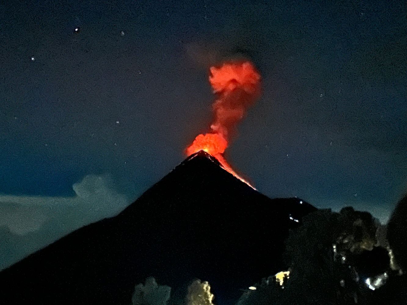 UNESCO HERITAGE SITE ANTIGUA GUATEMALA + LAKE ATITLAN
