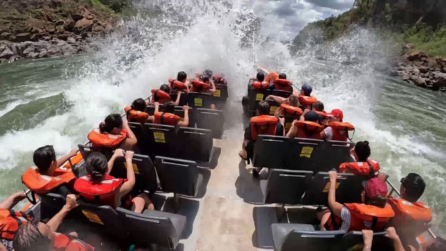Luxury Private Iguazu Falls Tour with Flights from Buenos Aires