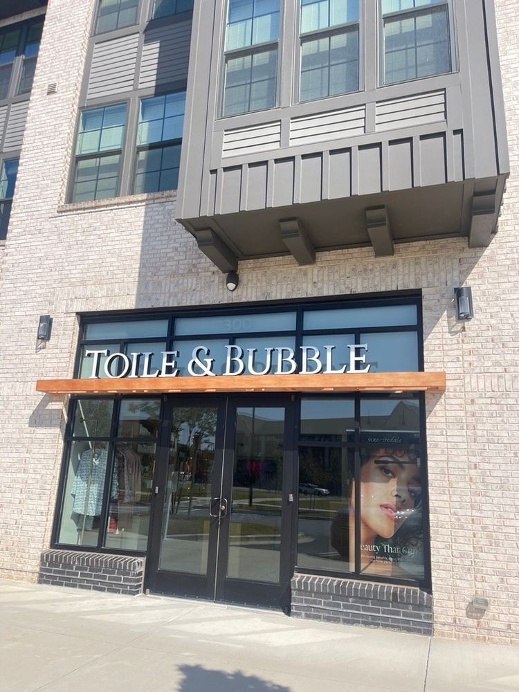 Retreat at Toile and Bubble Inn and Spa