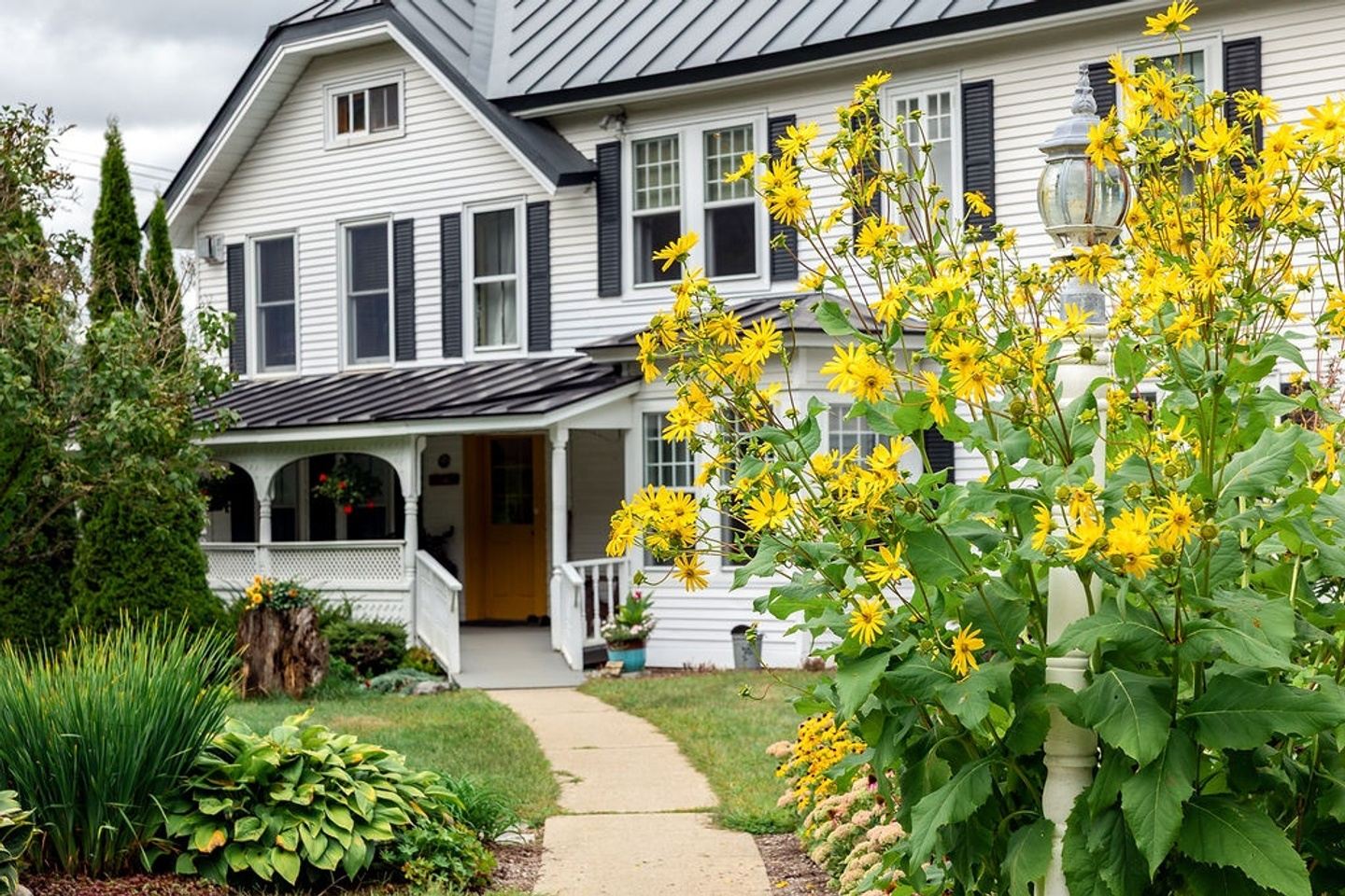 Spring & Summer • GSI Start • Vermont Inn to Inn Walking Tour