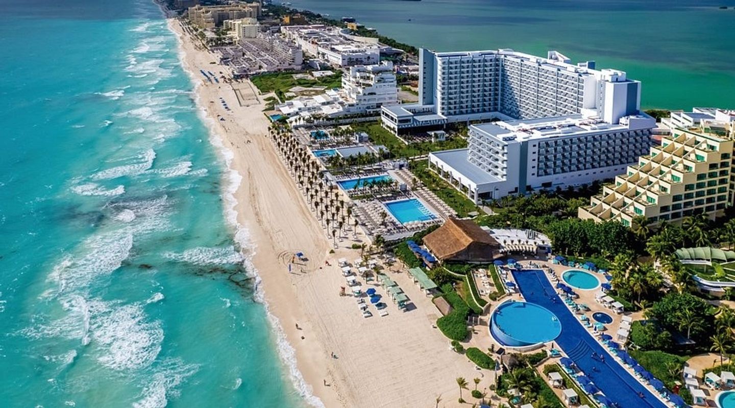 Outside & Unsupervised in Cancun
