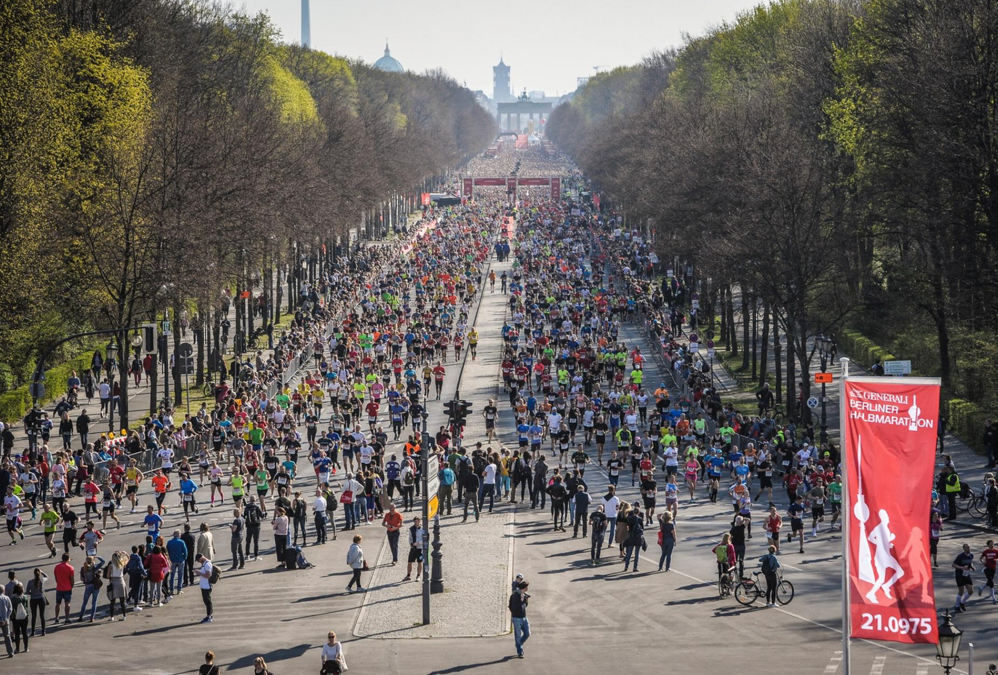 2027 FIT: GENERALI BERLIN HALF MARATHON Package
