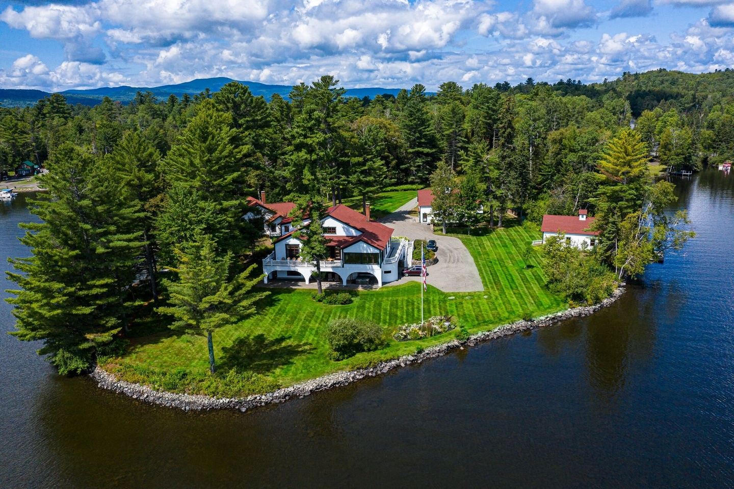 Lakeside Retreat