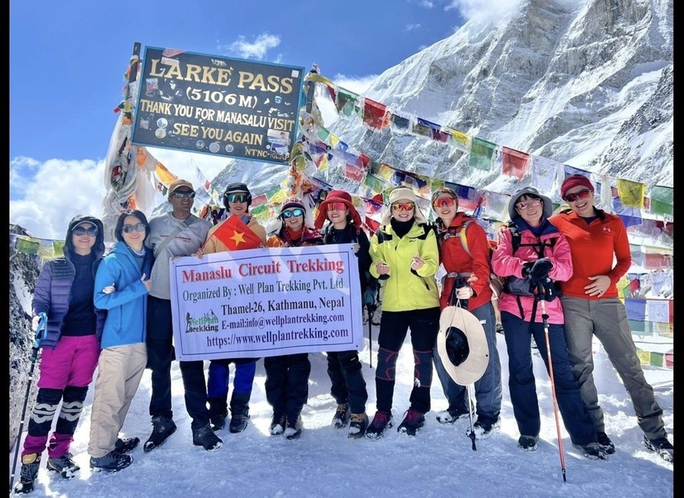 Manaslu Circuit Luxury Trek