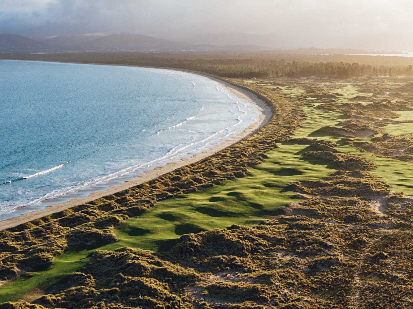 Hobart to Barnbougle – Tasmania’s Ultimate Golfing Adventure