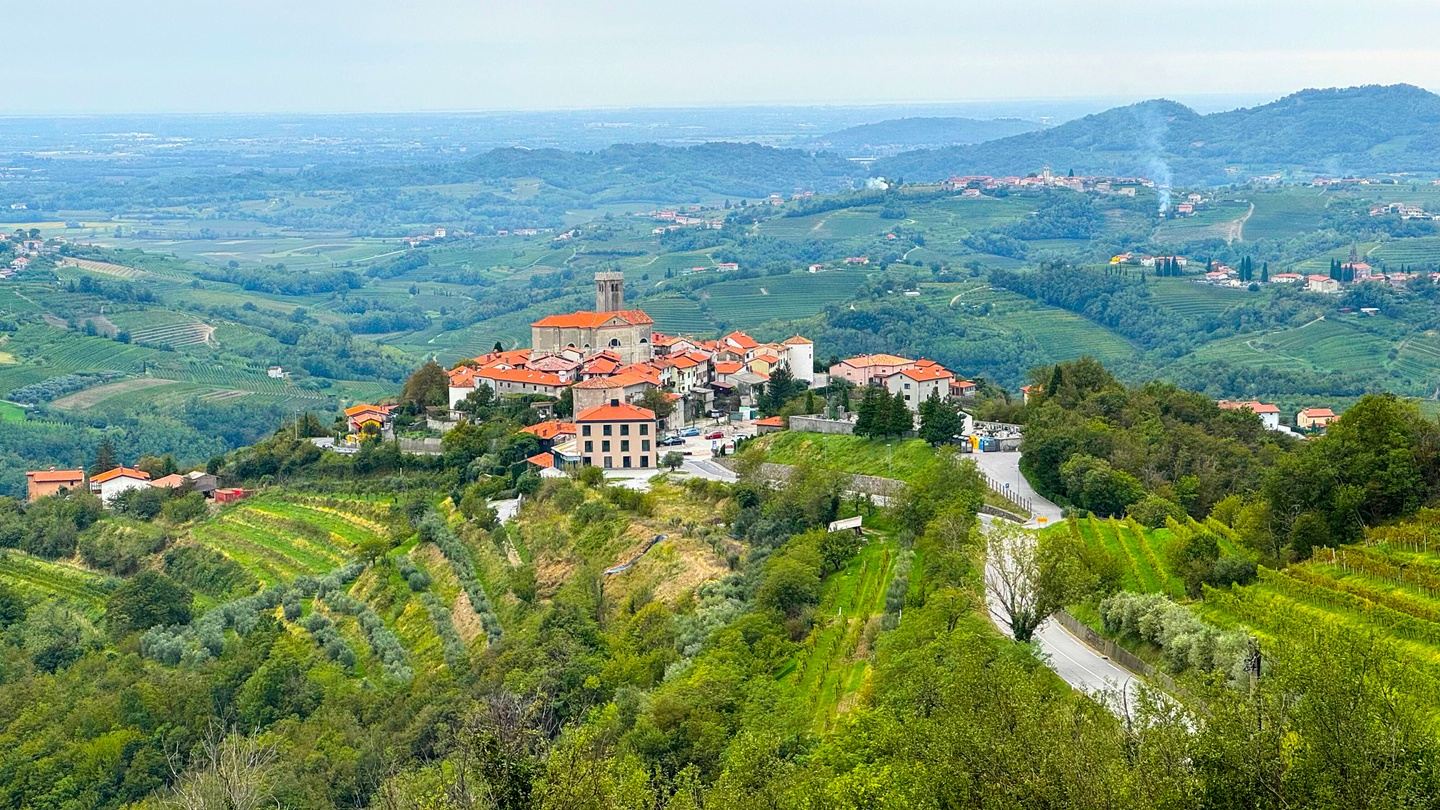 Swiss Hiking Tours-Slovenia Mountains and Vineyards