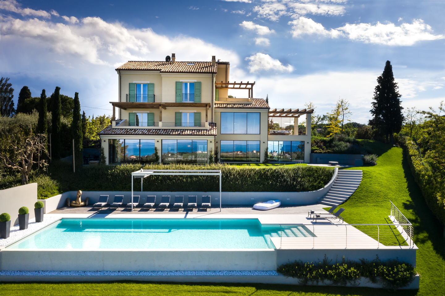 La Dolce Vita: Retreat to Italy