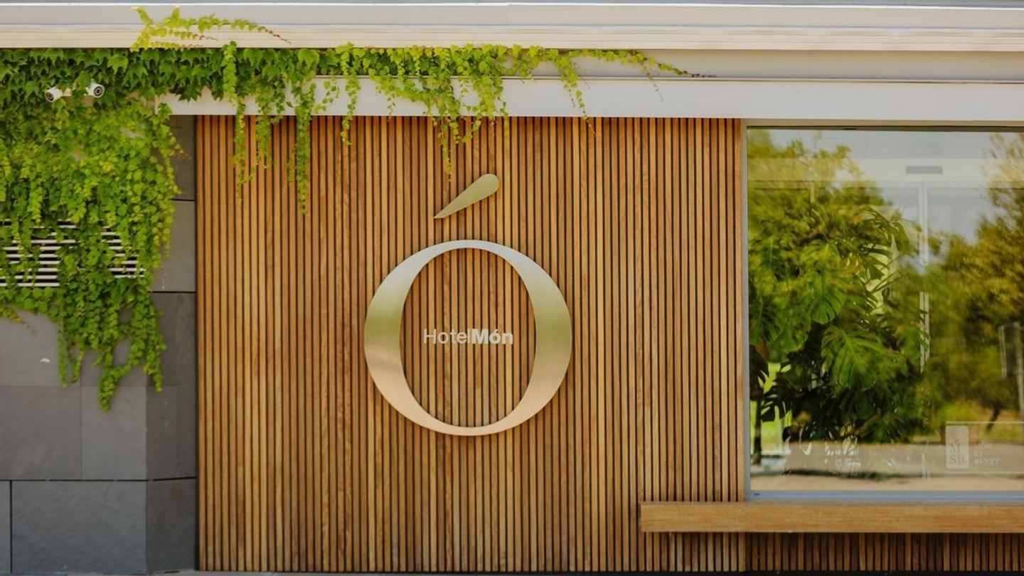Hotel Món Sant Benet