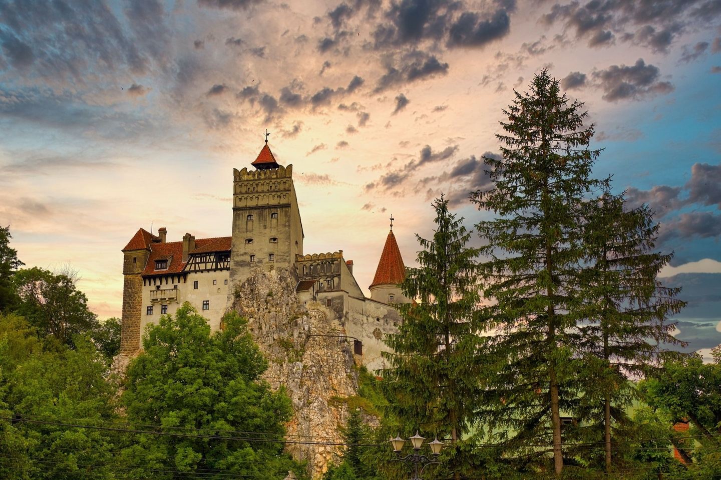 Dracula’s Haunted Halloween Romania Tour With Dacre Stoker (7-day)