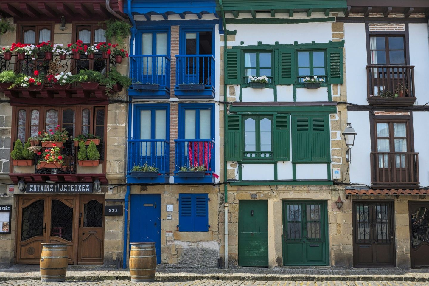ADVENTURE IN SPAIN! BASQUE COUNTRY & RUNNING OF THE BULLS PAMPLONA
