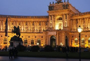 Explora el Triangulo Dorado: Praga, Budapest, Viena