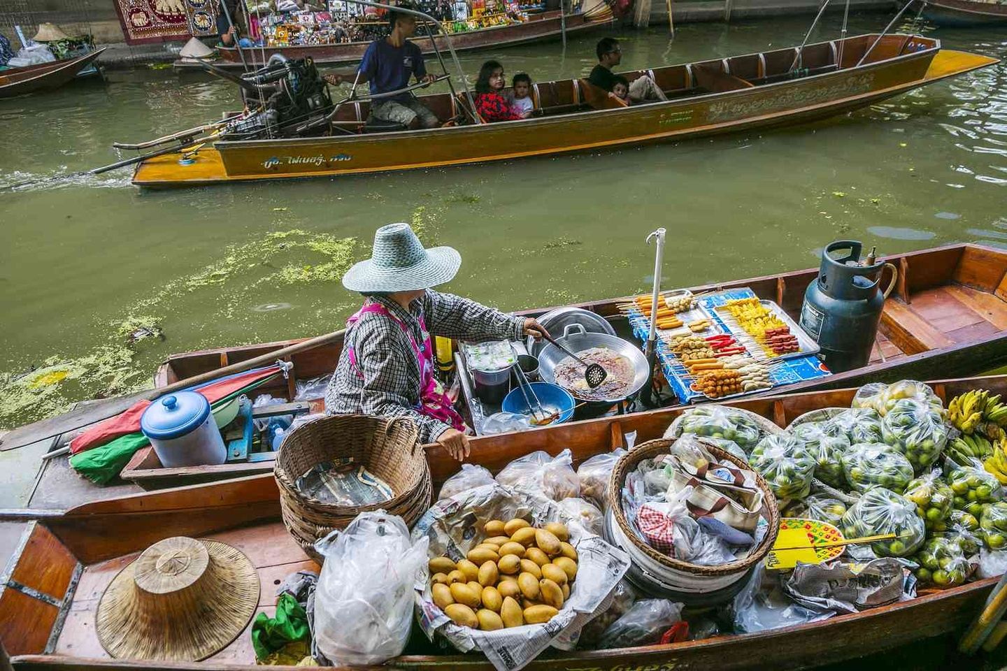 Damnoen Saduak Floating Market and Maeklong Railway Market Tour