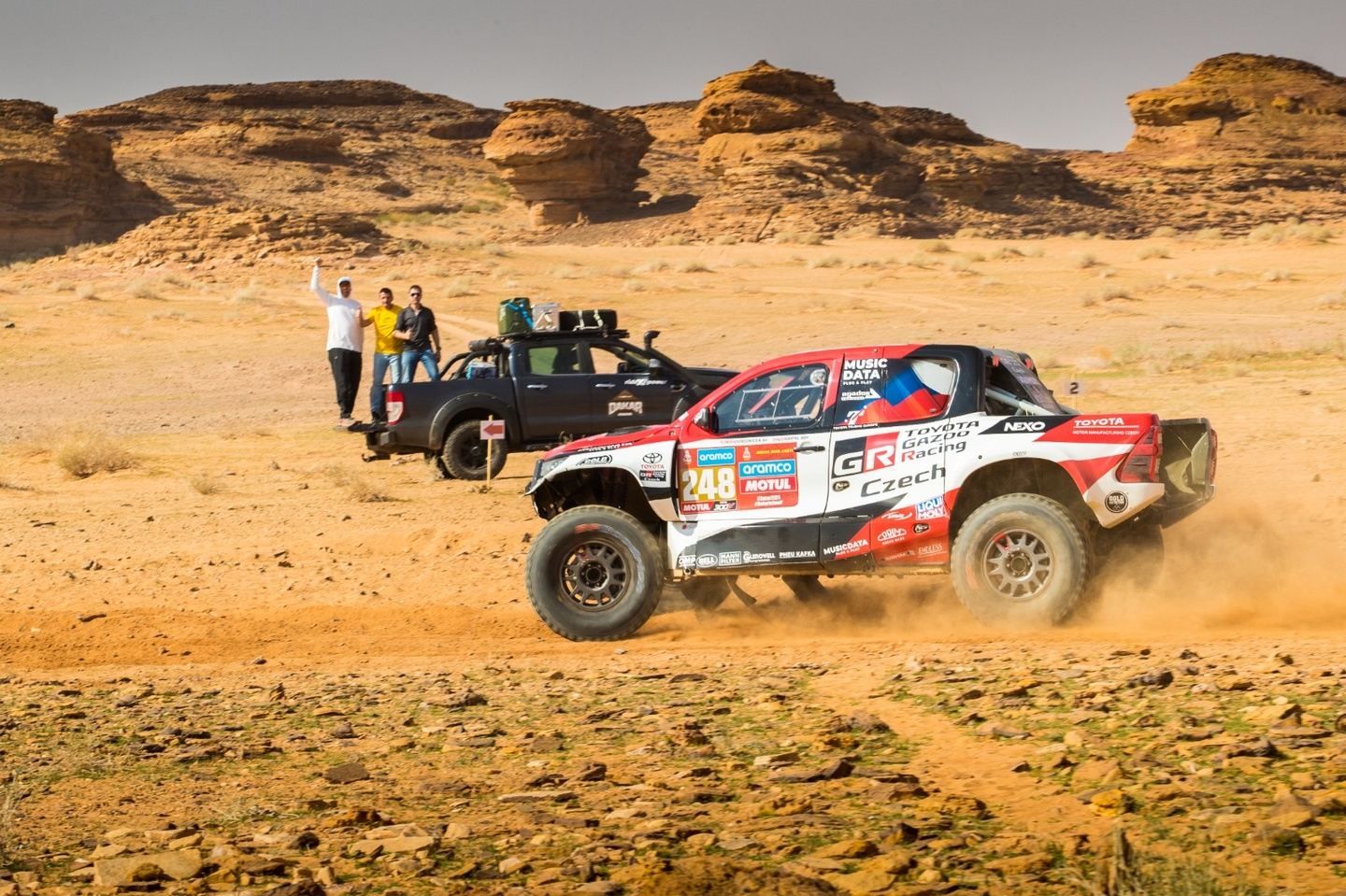 Meet Dakar 4x4 Tour to the Start in Saudi Arabia