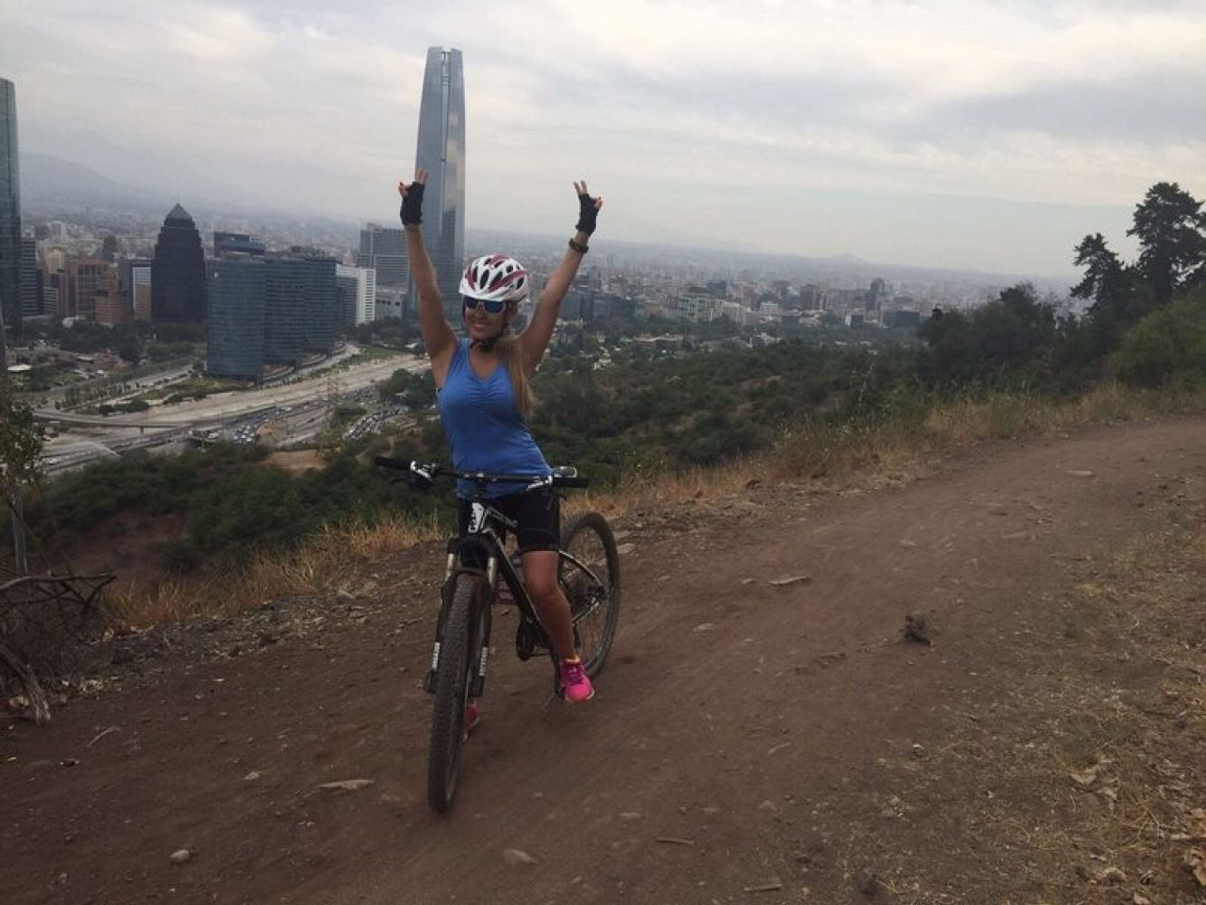 Mountain Bike Tour in Cerro San Cristóbal and Metropolitan Park