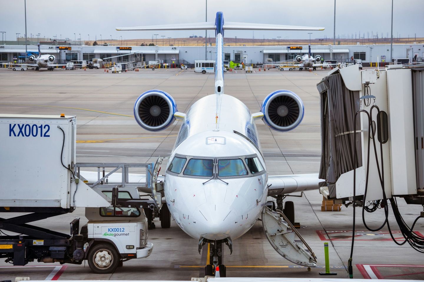 How do I speak to someone at Copa Airlines?