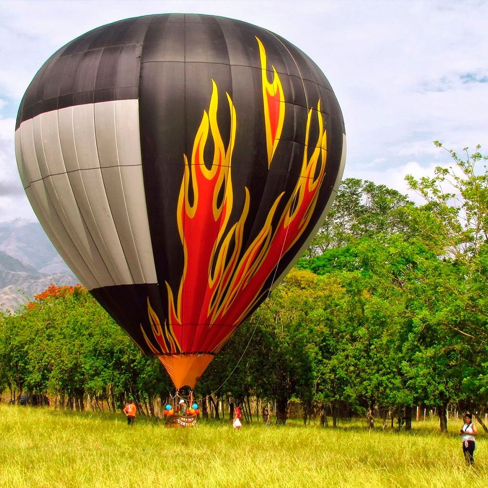 Tour sobrevolando Antioquia en globo