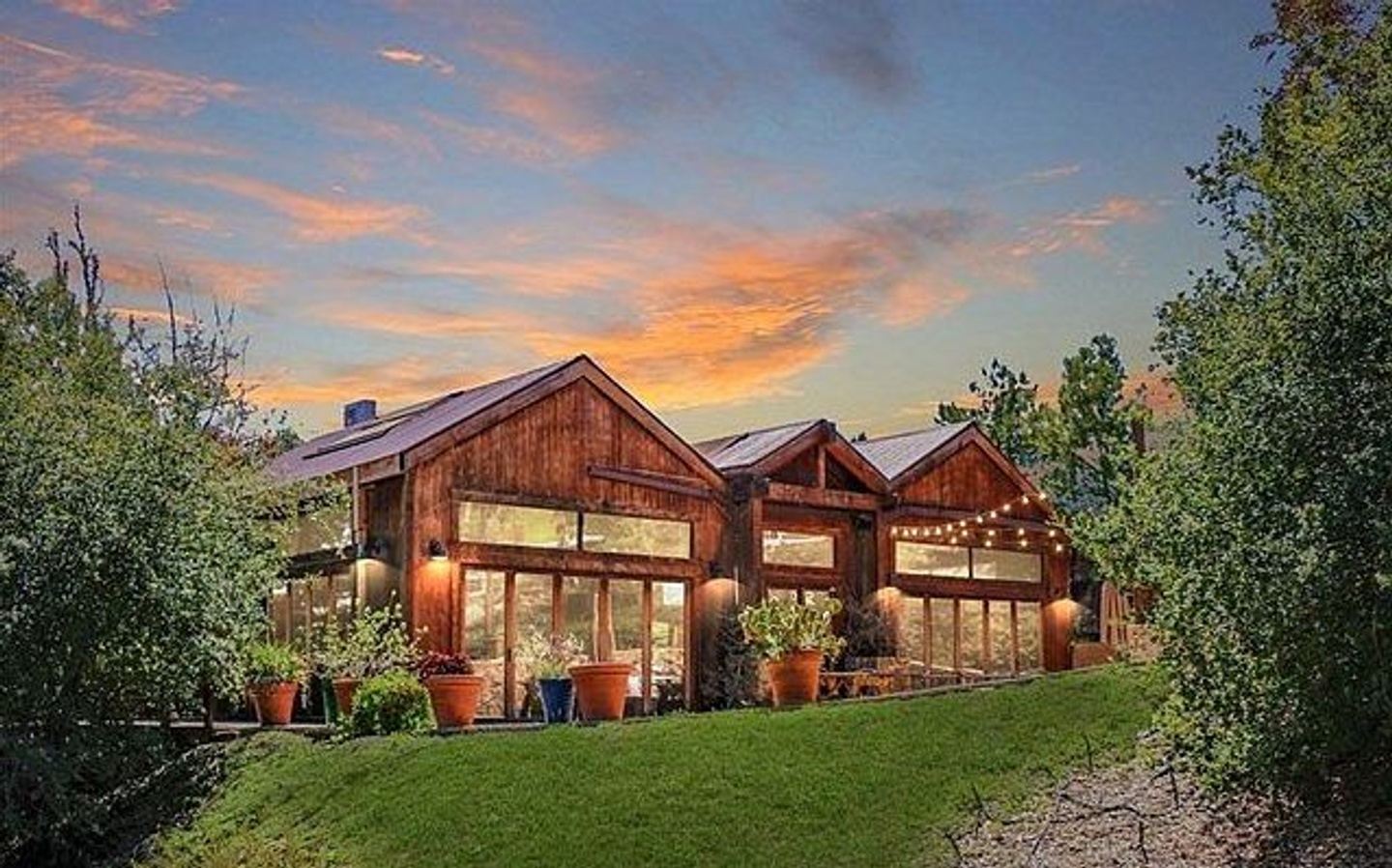 Radiant Women Wellness Retreat in Ojas Retreat Center